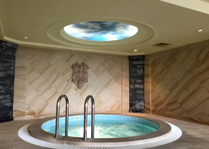 Hotel New Orient Landmark 5*