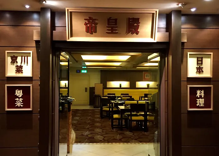Hotel New Orient Landmark 5*