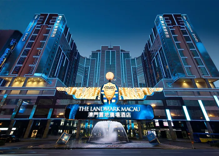New Orient Landmark Hotel 5*