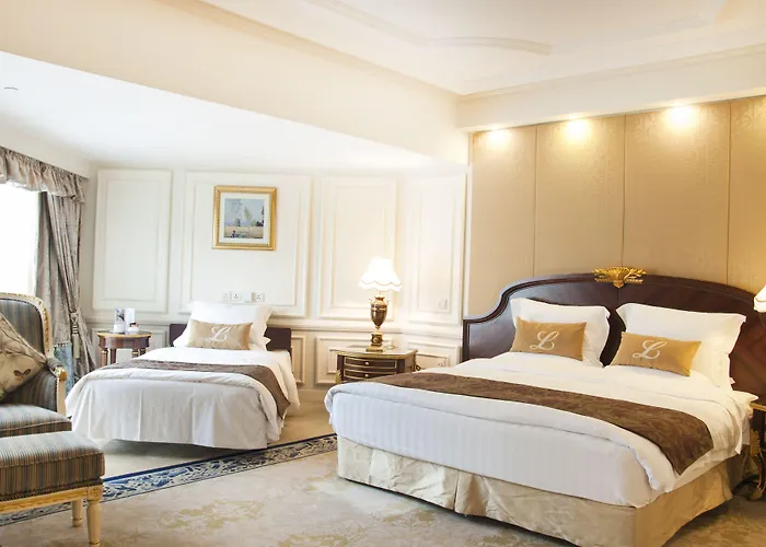 New Orient Landmark Hotel 5*
